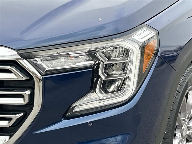 Used 2023 GMC Terrain SLT image 9