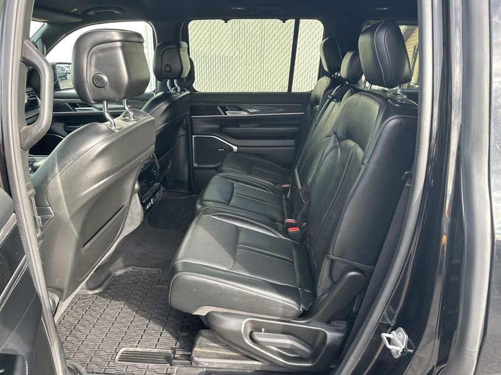 Used 2022 Jeep Wagoneer Series III w/ Convenience Group I image 6