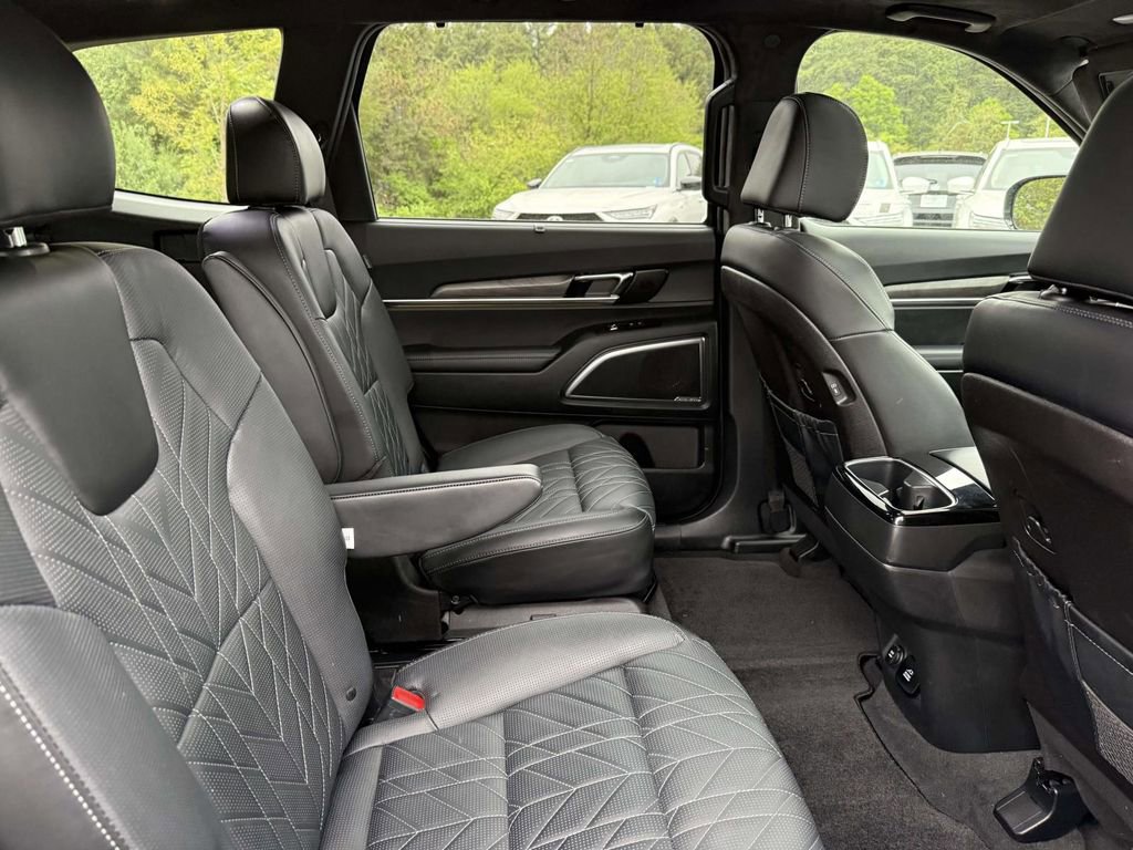 Used 2025 Kia Telluride SX Prestige X-Pro AWD/4WD image 16