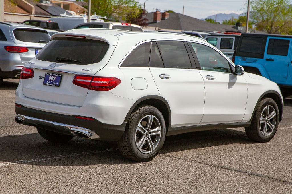 Used 2019 Mercedes-Benz GLC 300 4MATIC image 4