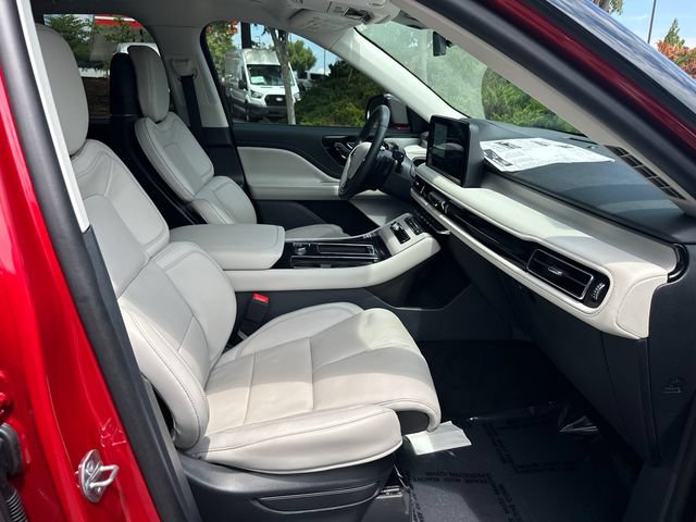New 2026 Lincoln Aviator Reserve AWD/4WD image 14