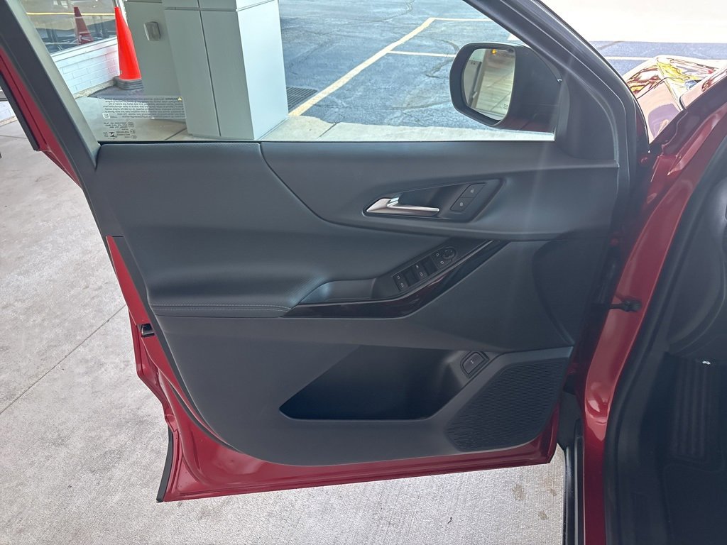 New 2026 Chevrolet Equinox LT w/ Convenience Package II image 6