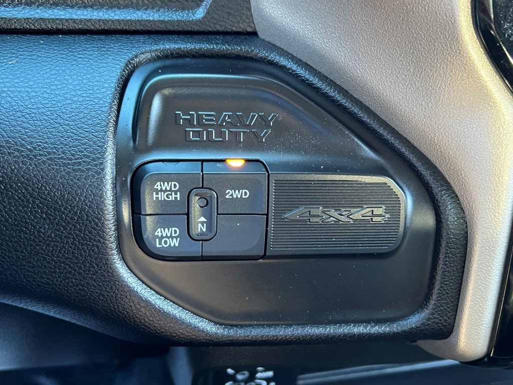 Used 2024 RAM 2500 Laramie w/ Safety Group image 41