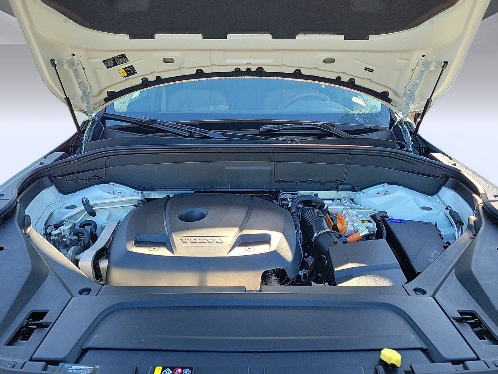 New 2024 Volvo XC90 T8 Plus w/ Protection Package Premier image 42