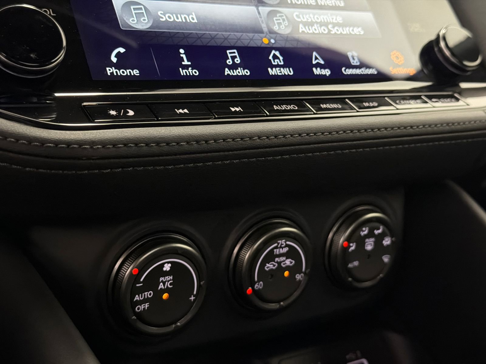 Used 2024 Nissan Z Performance w/ Heritage Edition image 31