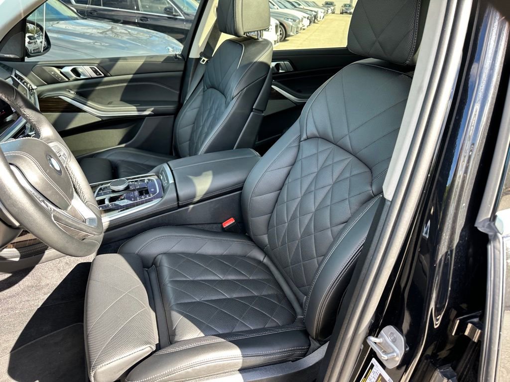 Used 2025 BMW X7 xDrive40i w/ Premium Package image 20