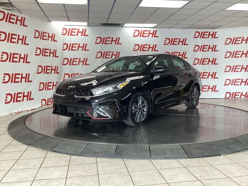 Used 2023 Kia Forte GT-Line w/ GT-Line Technology Package FWD image 3