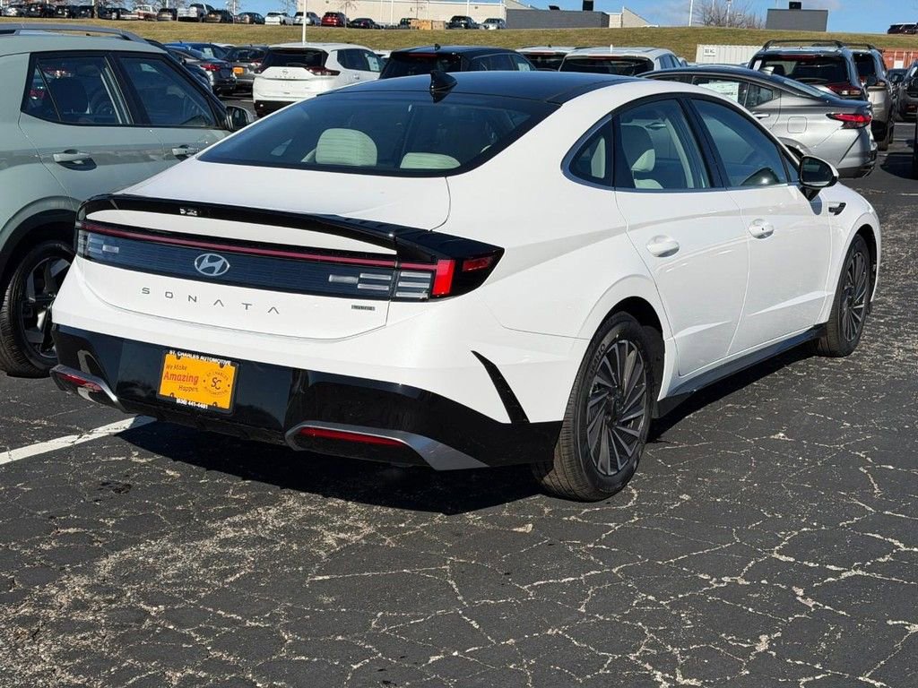 New 2026 Hyundai Sonata SEL FWD image 3