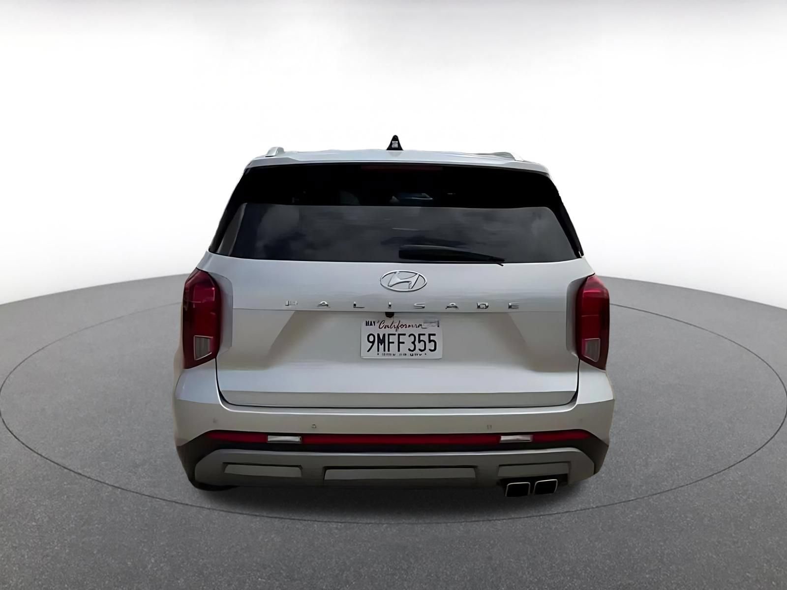 Used 2024 Hyundai Palisade SEL FWD image 12