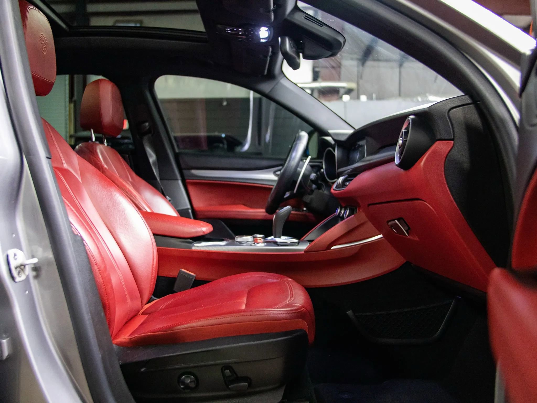 Used 2020 Alfa Romeo Stelvio Sport w/ Quick Order Package 22K Sport image 26