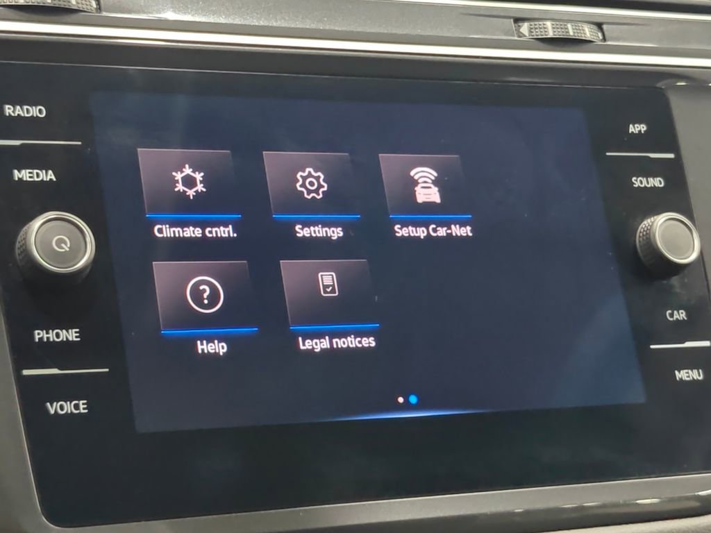Used 2024 Volkswagen Tiguan SE AWD/4WD image 32