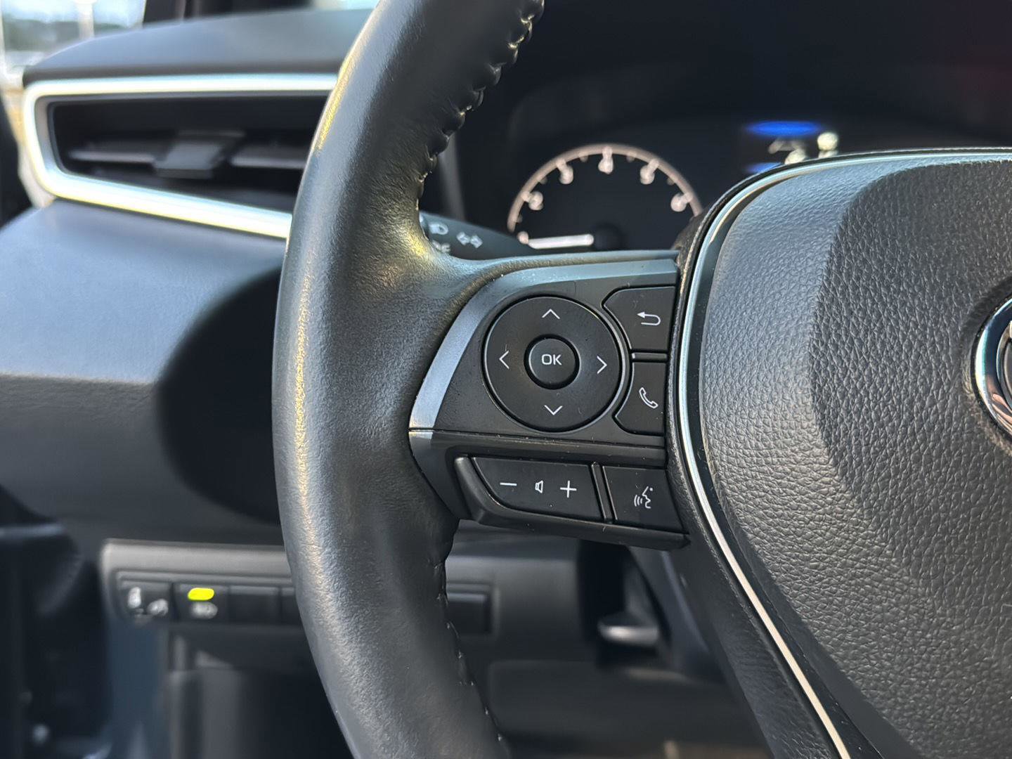 Certified 2023 Toyota Corolla SE image 18