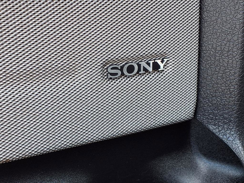 Used 2013 Ford F150 Platinum image 11