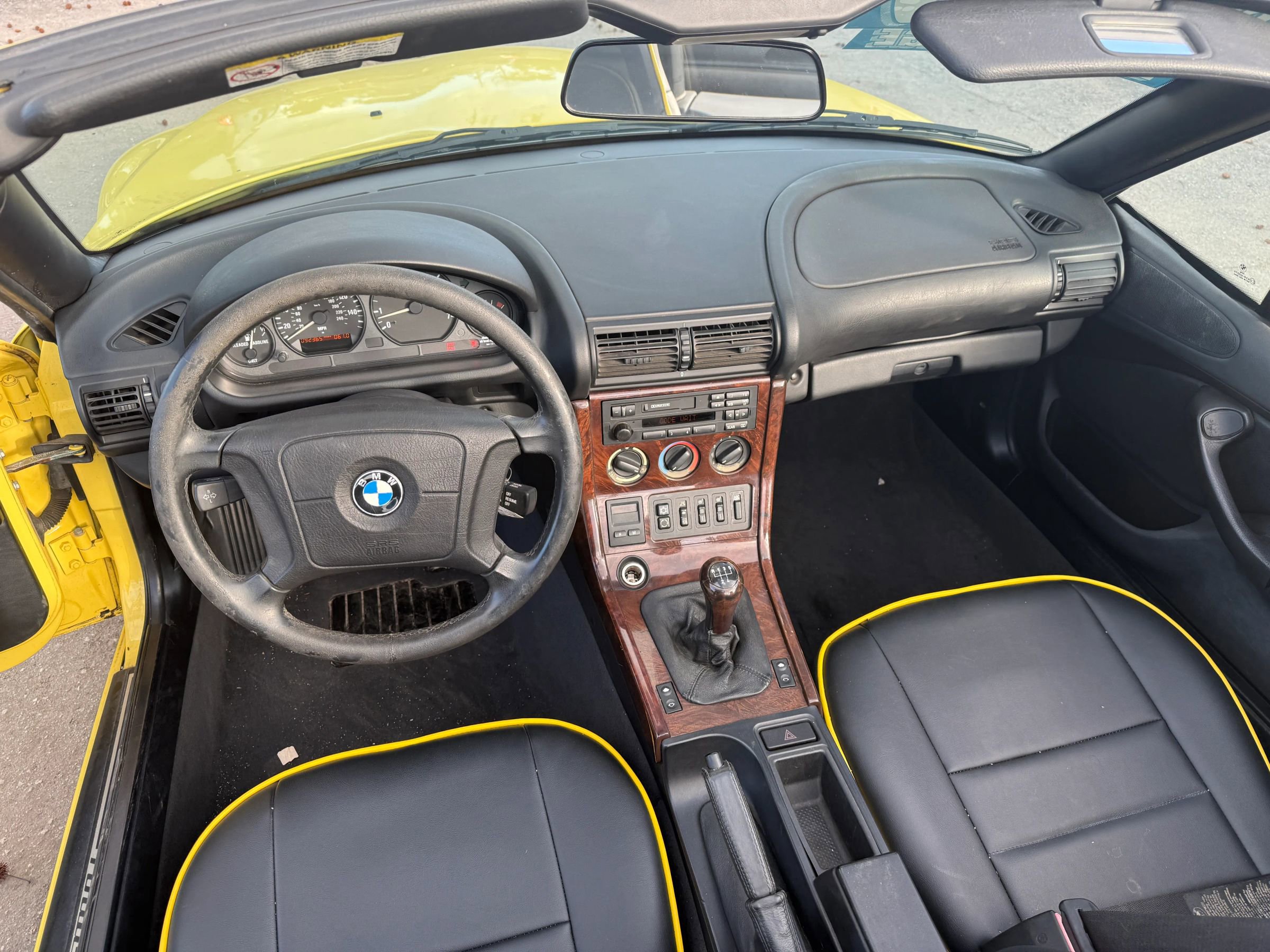 Used 1998 BMW Z3 2.8 RWD image 14