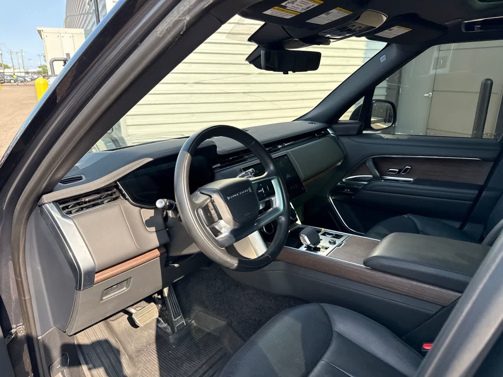 Used 2023 Land Rover Range Rover SE AWD/4WD image 9