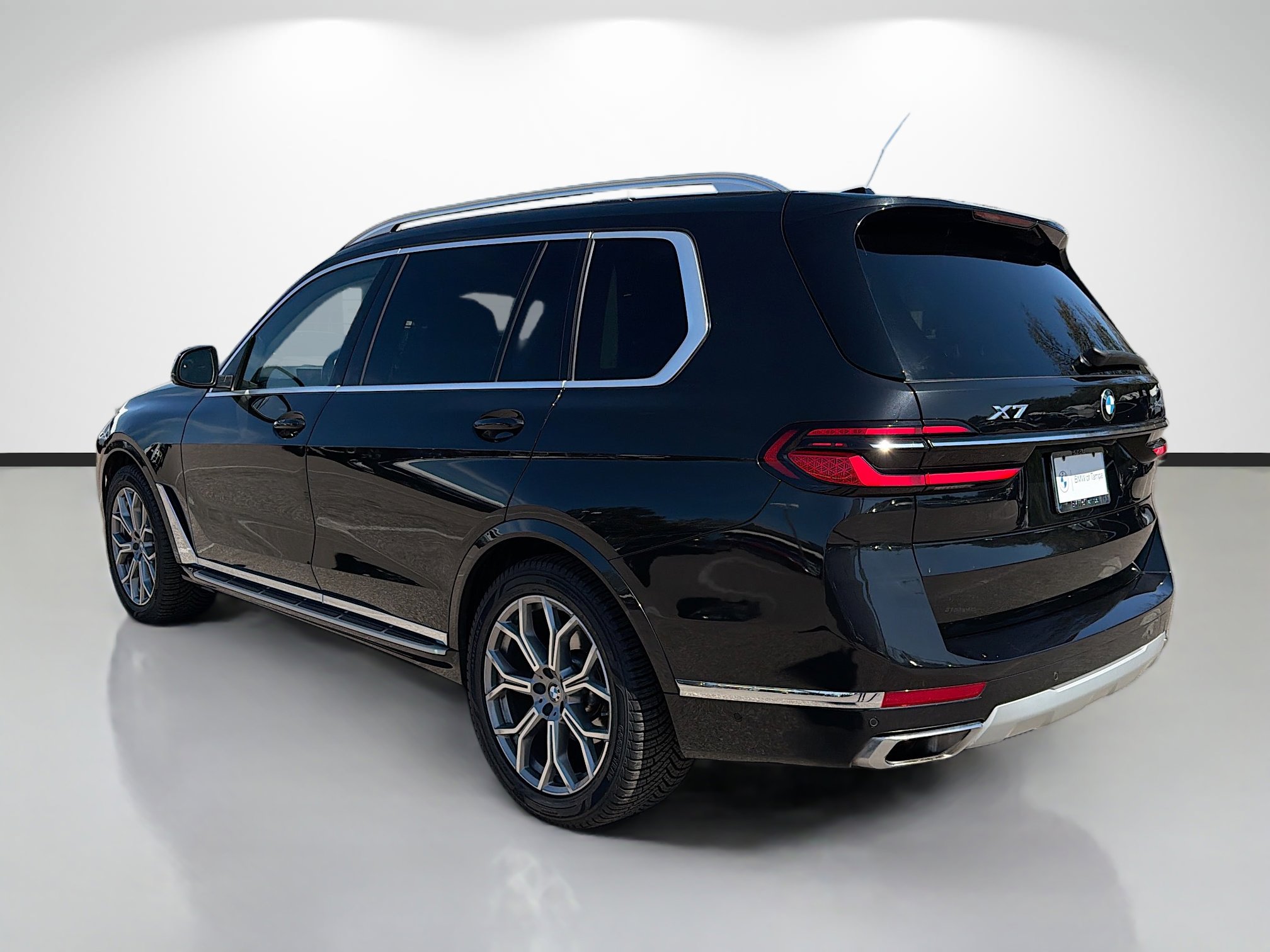Used 2023 BMW X7 xDrive40i image 5