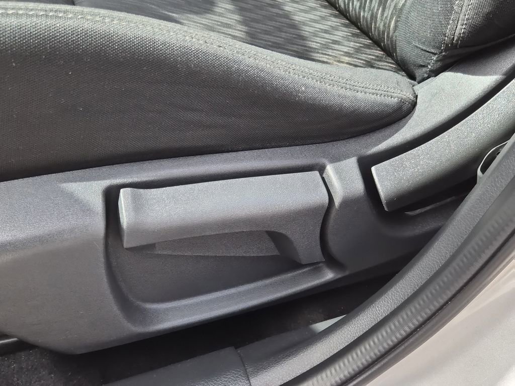 Used 2017 Nissan Rogue S image 22