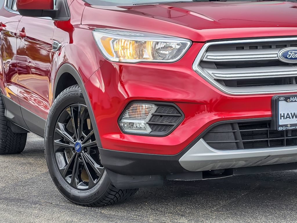 Used 2018 Ford Escape SE FWD image 3
