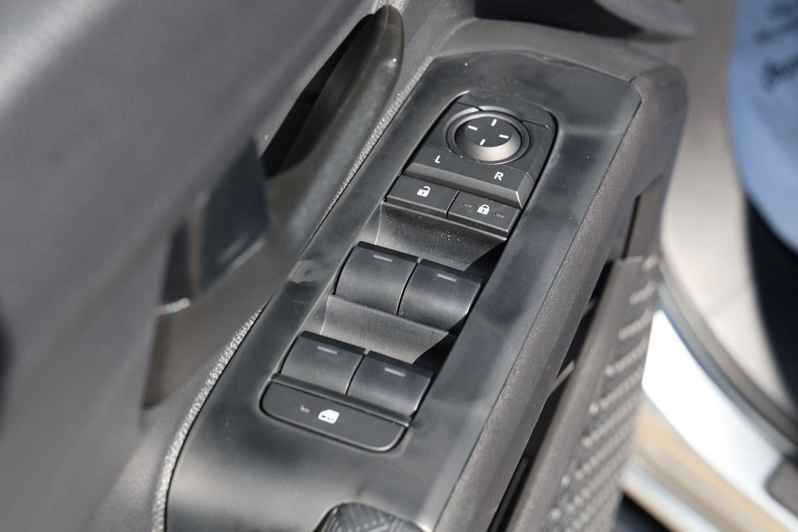 New 2026 Toyota Tacoma SR5 AWD/4WD image 28