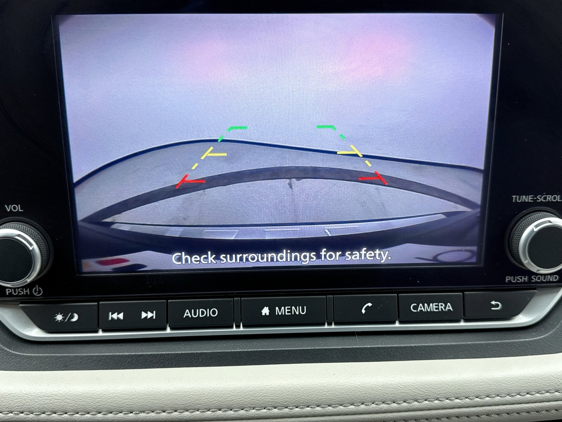 Used 2023 Nissan Rogue SV image 15