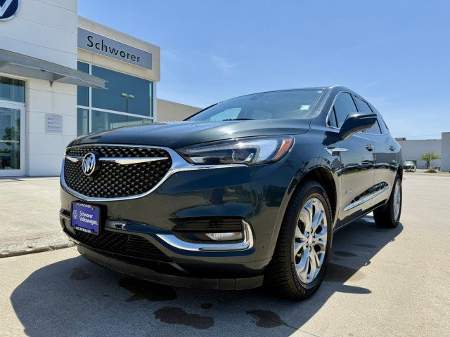 Used 2021 Buick Enclave Avenir w/ Avenir Technology Package image 2