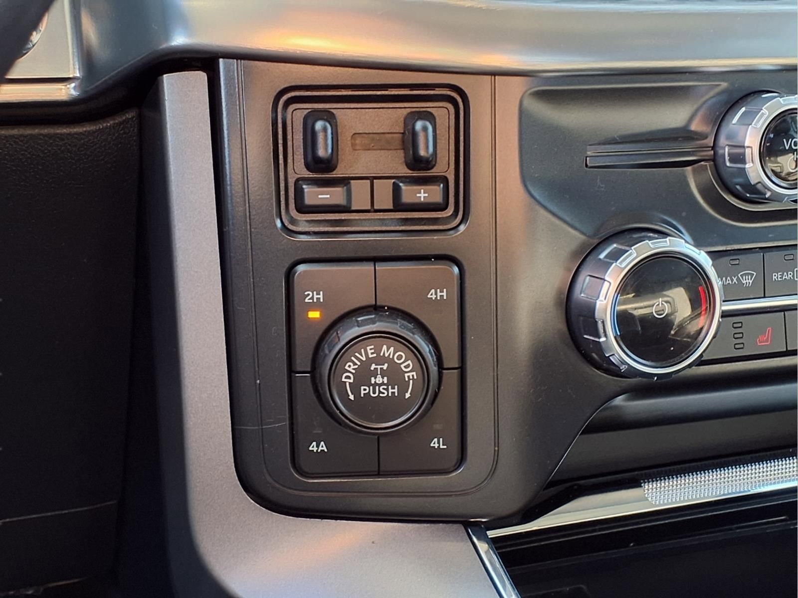 Used 2022 Ford F150 Lariat AWD/4WD image 8