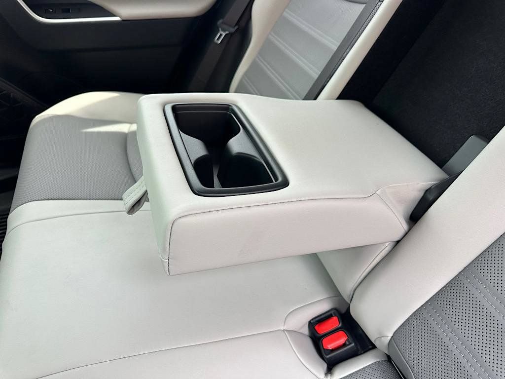 Certified 2019 Toyota RAV4 Limited AWD/4WD image 16