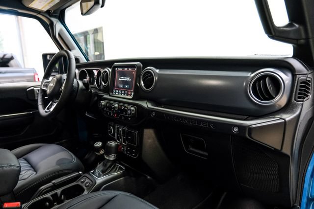 Used 2020 Jeep Wrangler Unlimited Rubicon AWD/4WD image 15