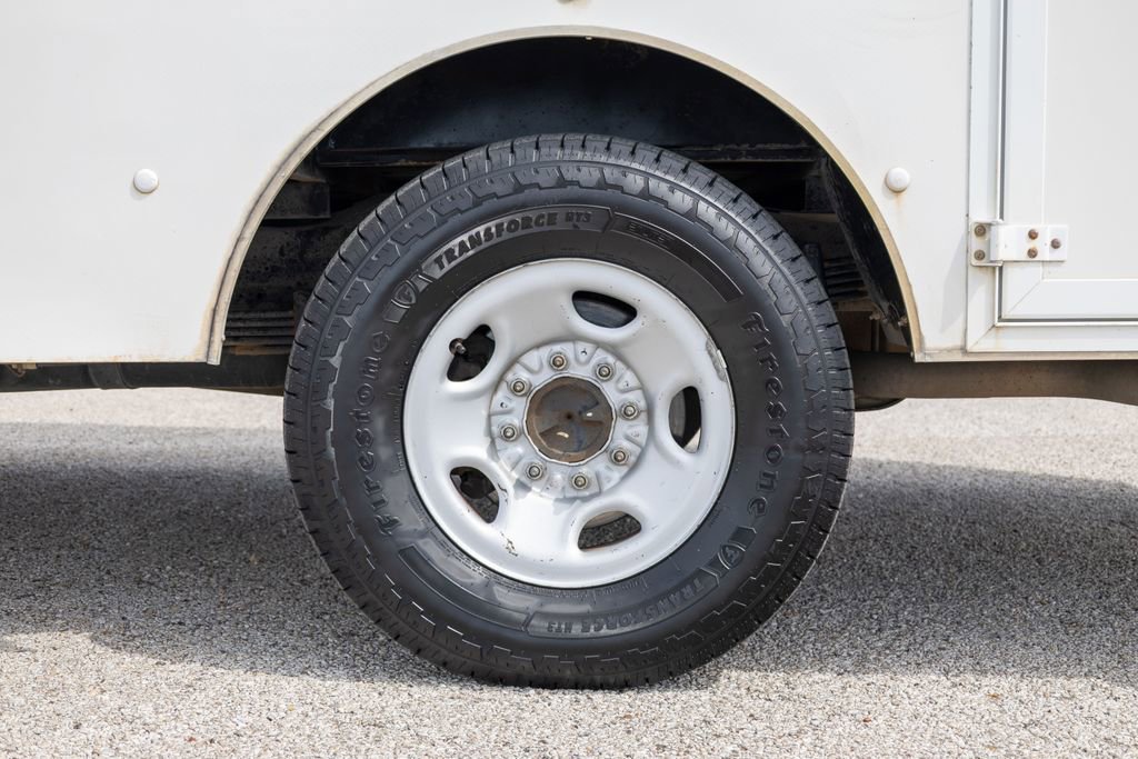 Used 2014 Chevrolet Express 3500 RWD image 21