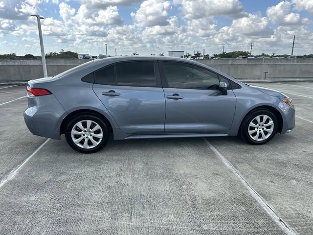 Used 2024 Toyota Corolla LE image 32