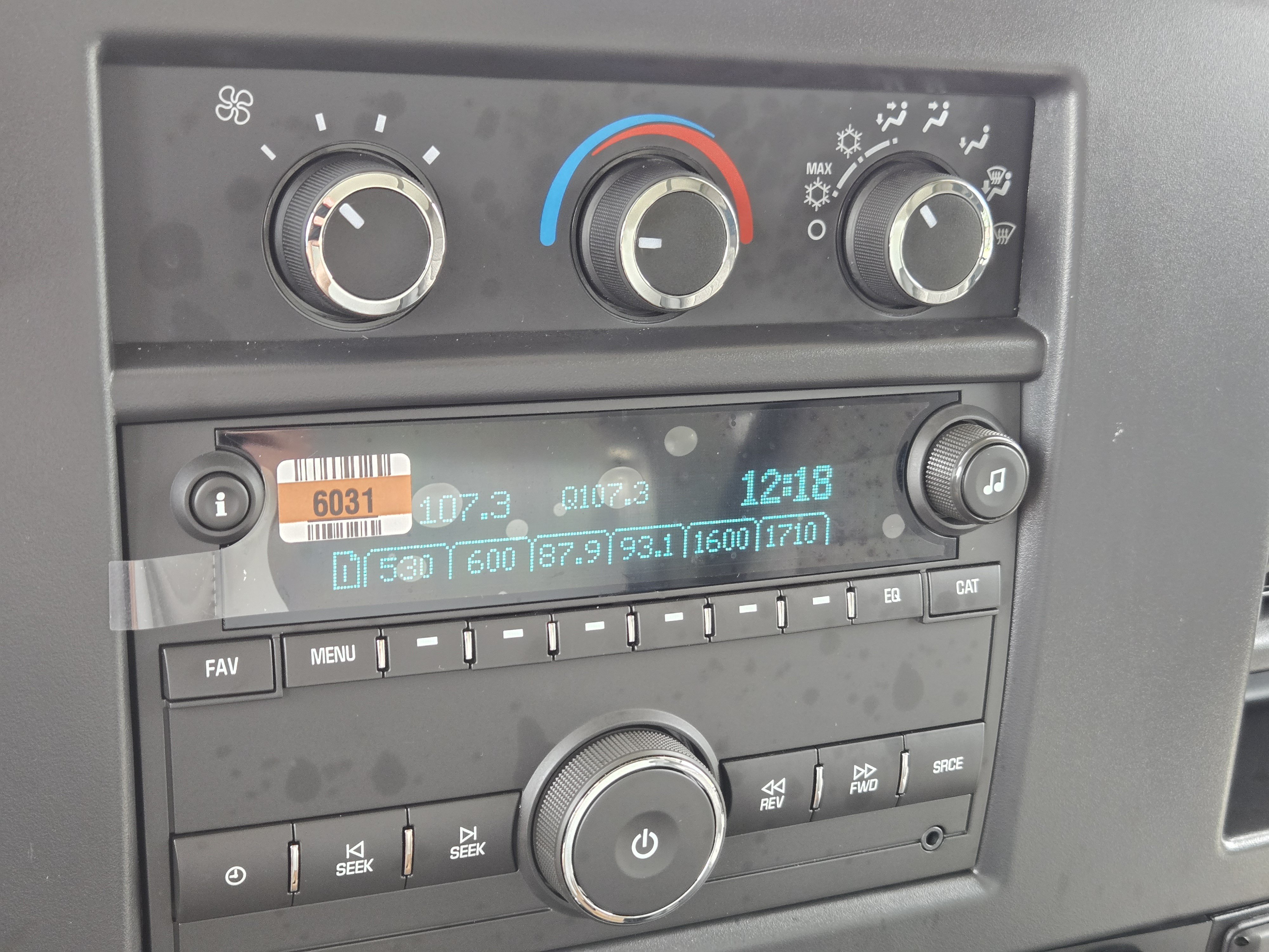 New 2025 Chevrolet Express 4500 w/ Power Convenience Package RWD image 23