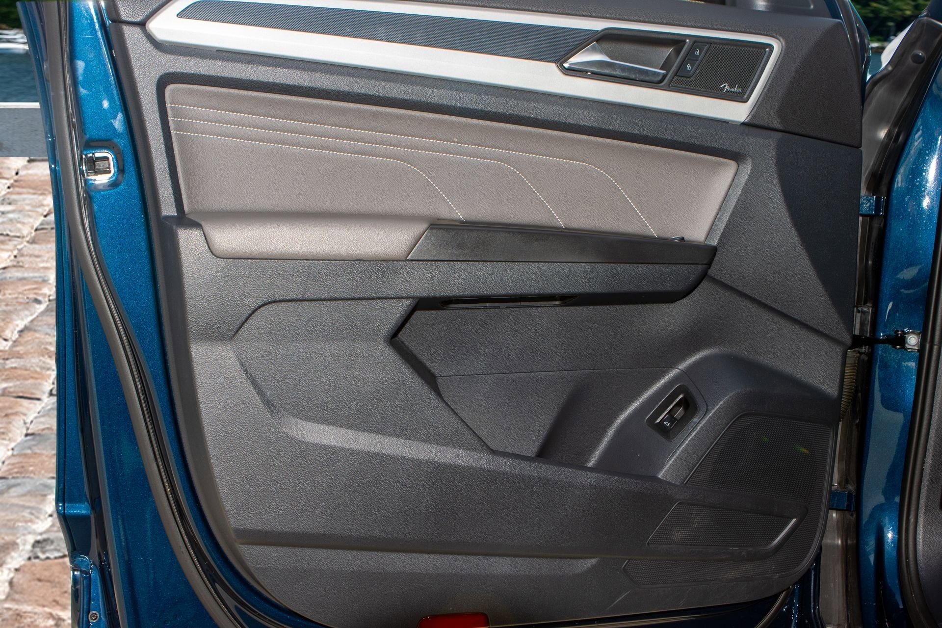 Used 2022 Volkswagen Atlas SEL Premium image 12