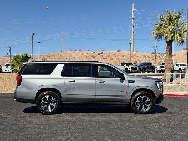 New 2026 GMC Yukon XL AT4 Ultimate w/ LPO, Illumination Package AWD/4WD image 2