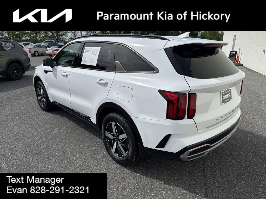 Used 2022 Kia Sorento EX image 5