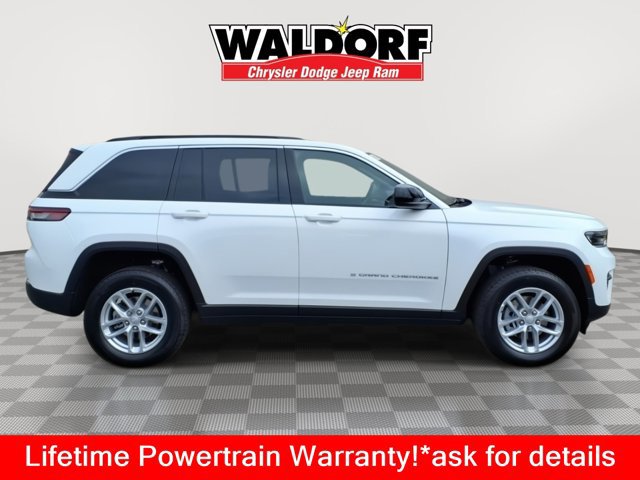 New 2025 Jeep Grand Cherokee 4WD image 2