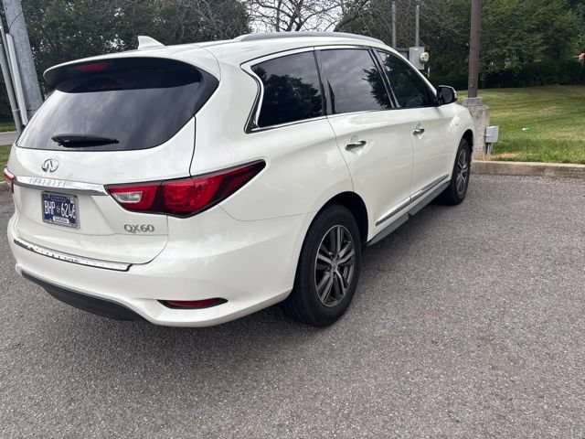 Used 2017 INFINITI QX60 Luxe w/ Premium Package AWD/4WD image 4
