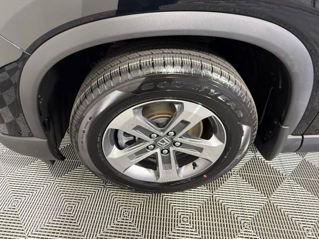Used 2024 Honda Pilot EX-L image 13