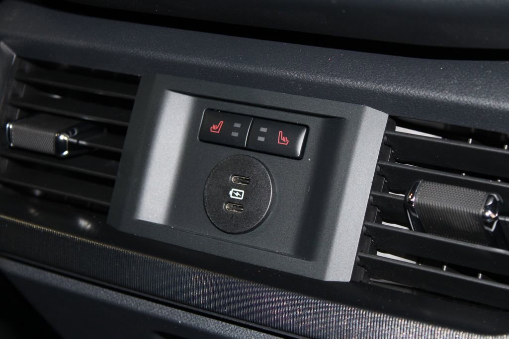 New 2025 Ford F150 Platinum w/ Equipment Group 702A High image 32