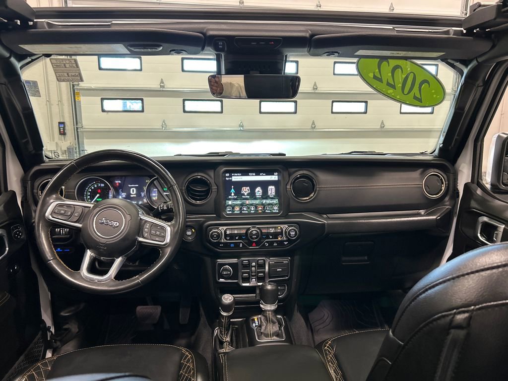 Used 2022 Jeep Wrangler Unlimited Sahara image 30