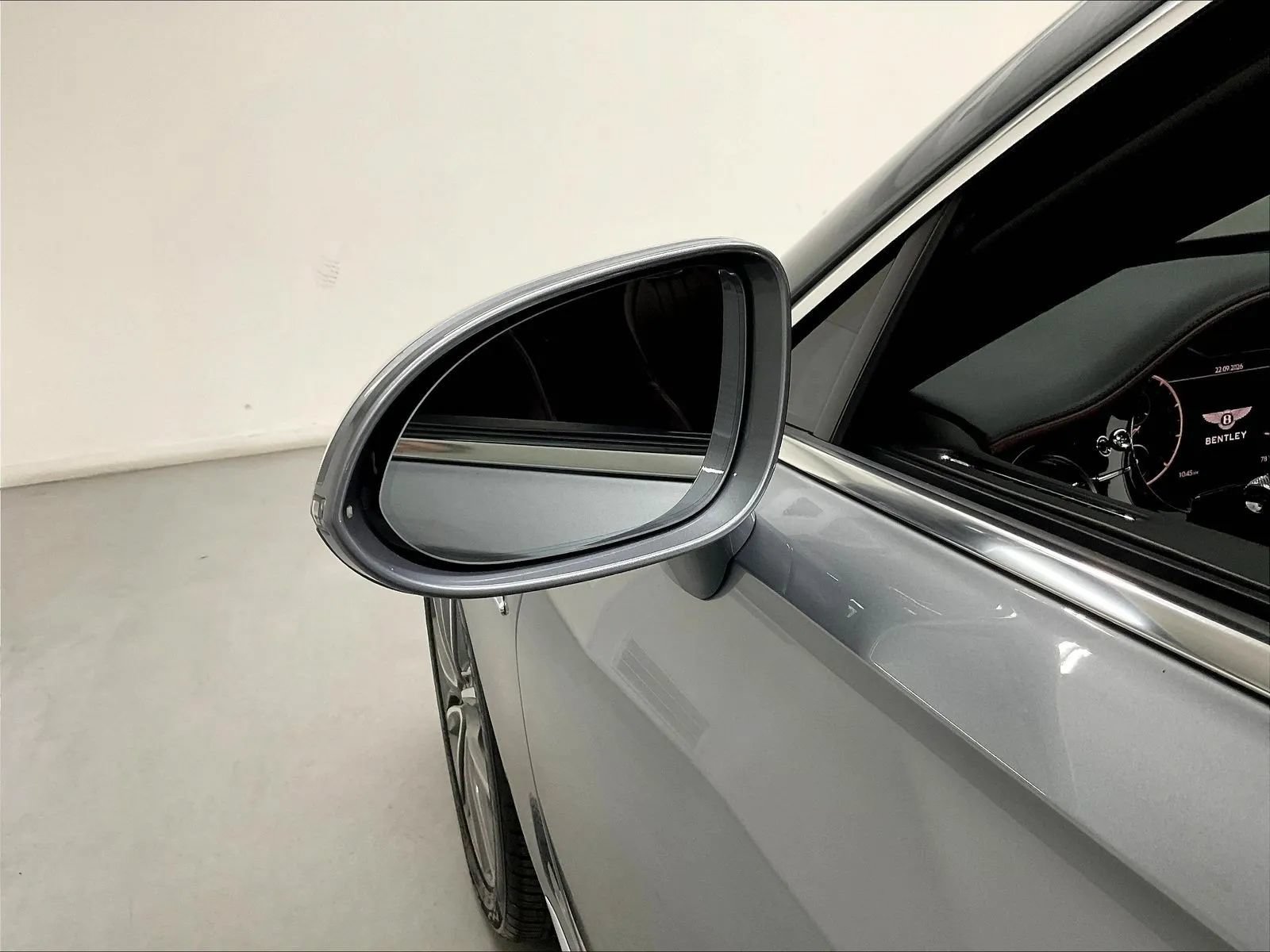 Used 2021 Bentley Flying Spur V8 AWD/4WD image 35