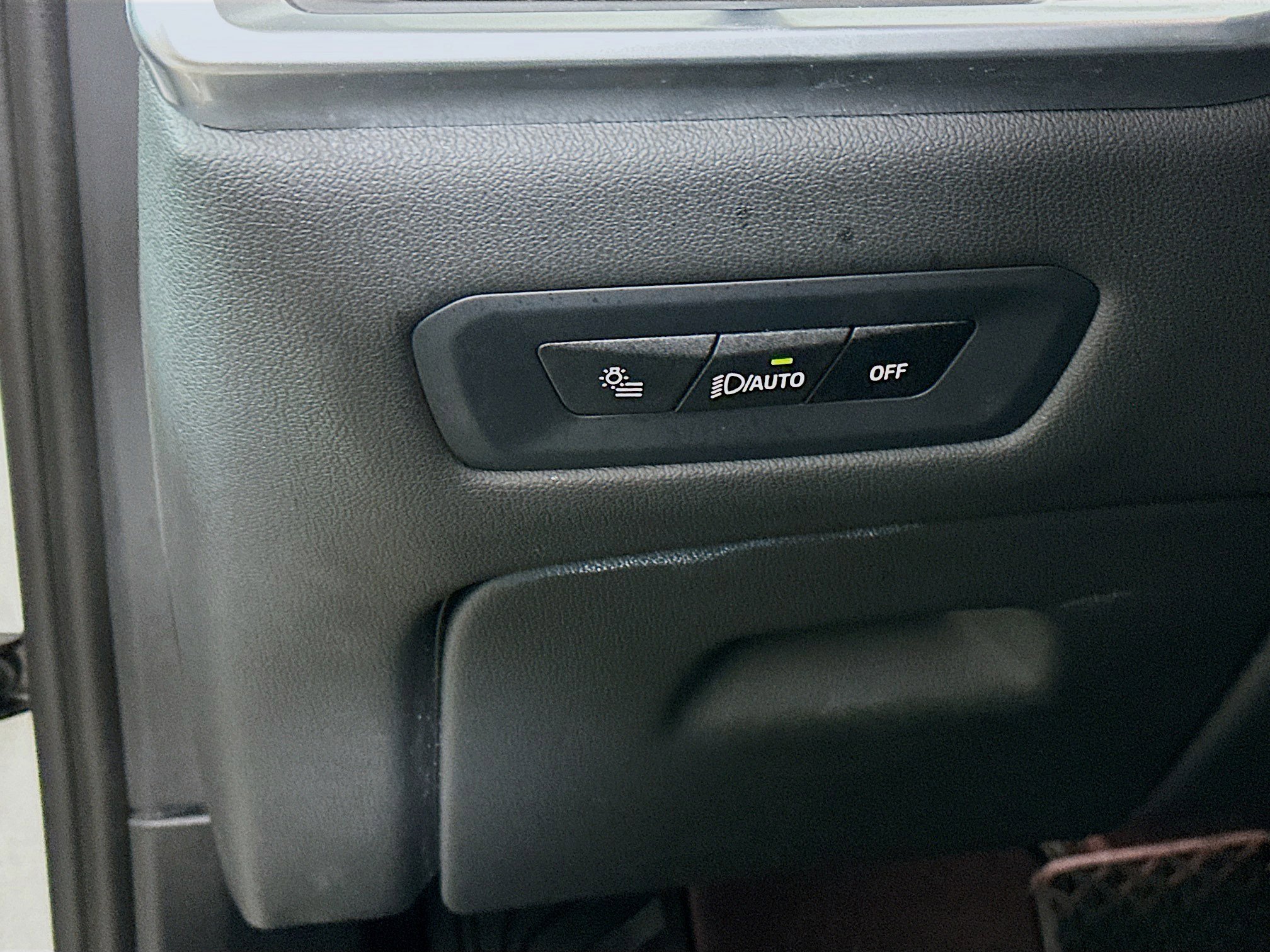 Used 2025 BMW X5 xDrive50e image 17