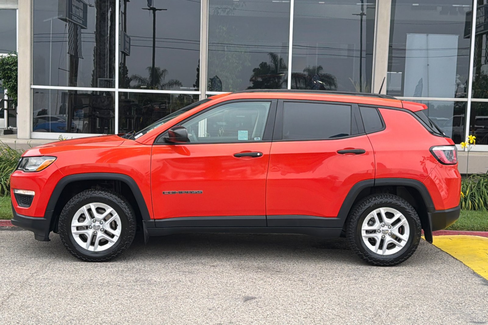 Used 2018 Jeep Compass Sport FWD image 7