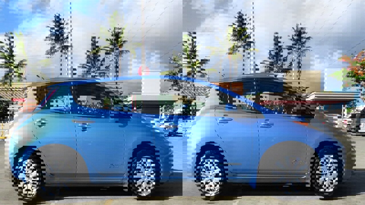 Used 2014 Nissan Leaf S w/ Charge Package image 8