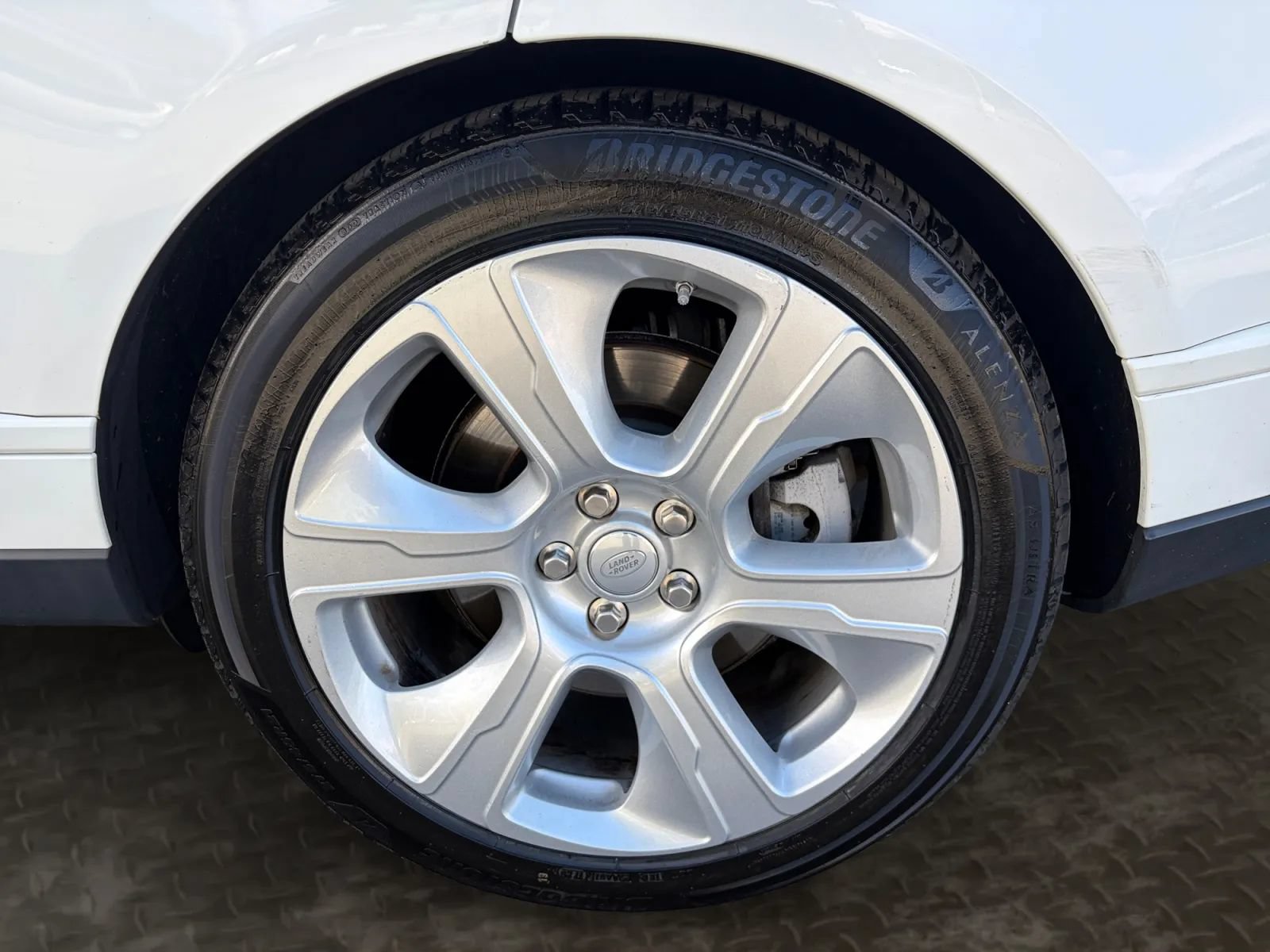 Used 2018 Land Rover Range Rover Supercharged AWD/4WD image 39