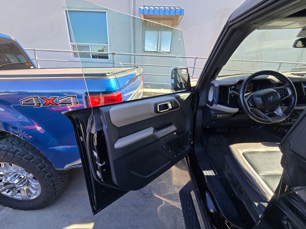 Used 2023 Ford Bronco Wildtrak image 8