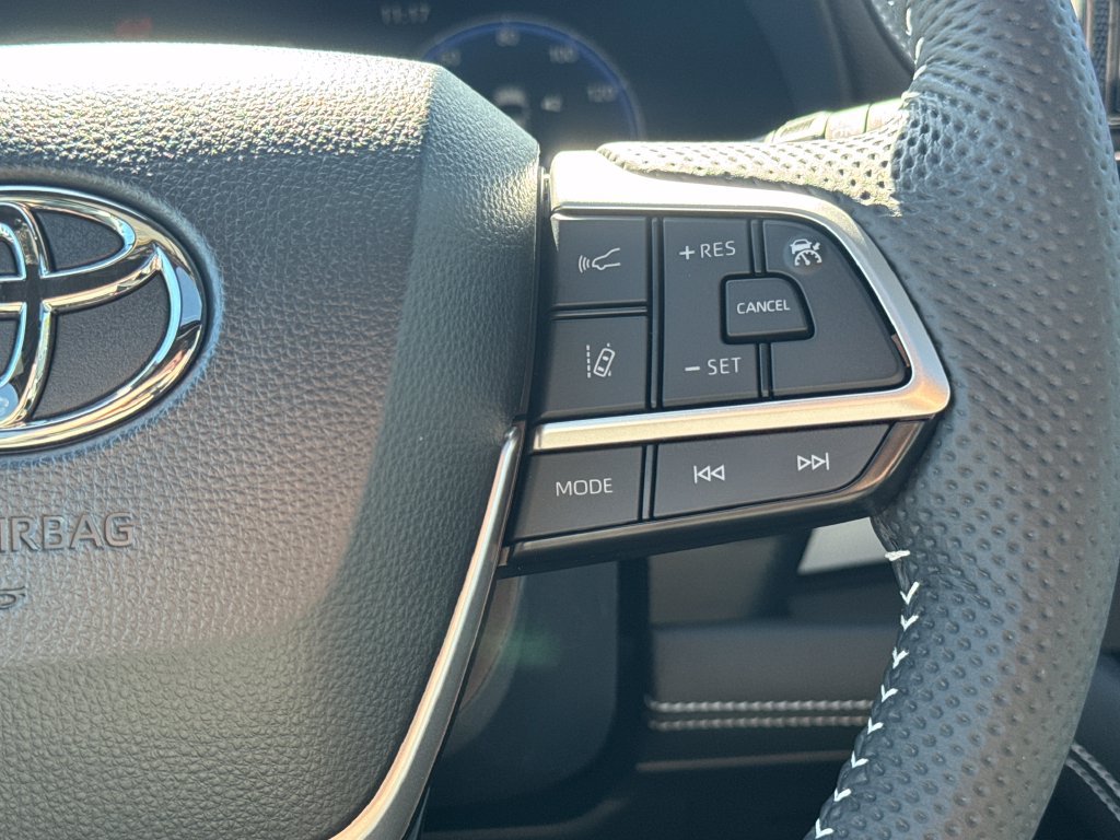 New 2026 Toyota Sienna XSE AWD/4WD image 19