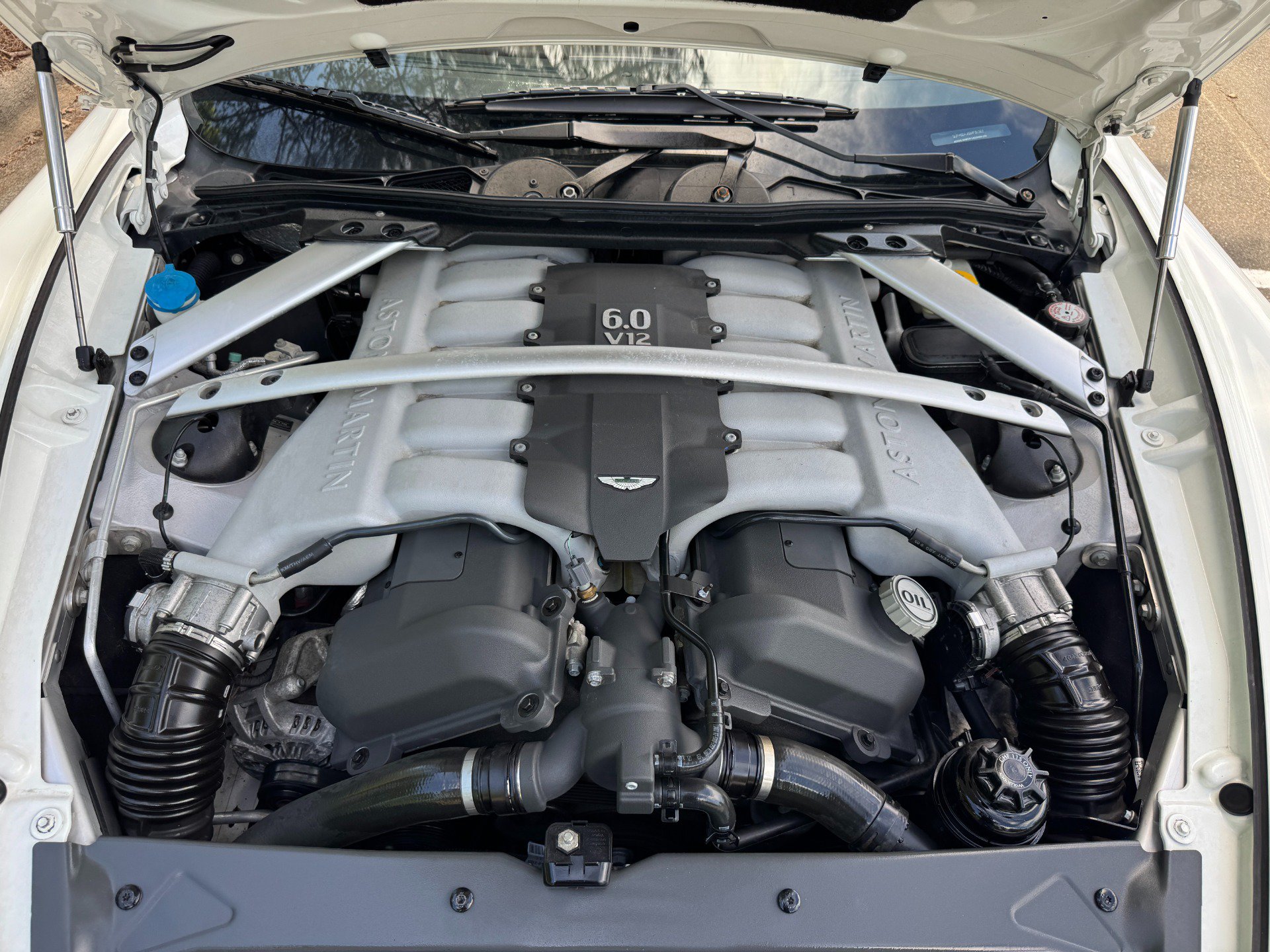 Used 2011 Aston Martin Rapide RWD image 62