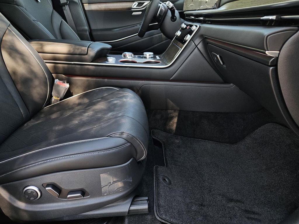 New 2026 Genesis GV80 2.5T Prestige image 9