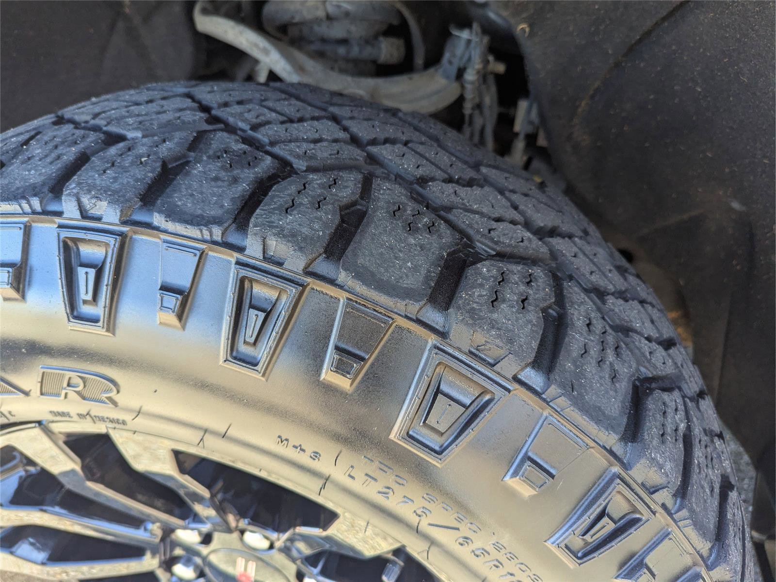 Used 2022 GMC Sierra 1500 AT4X image 11