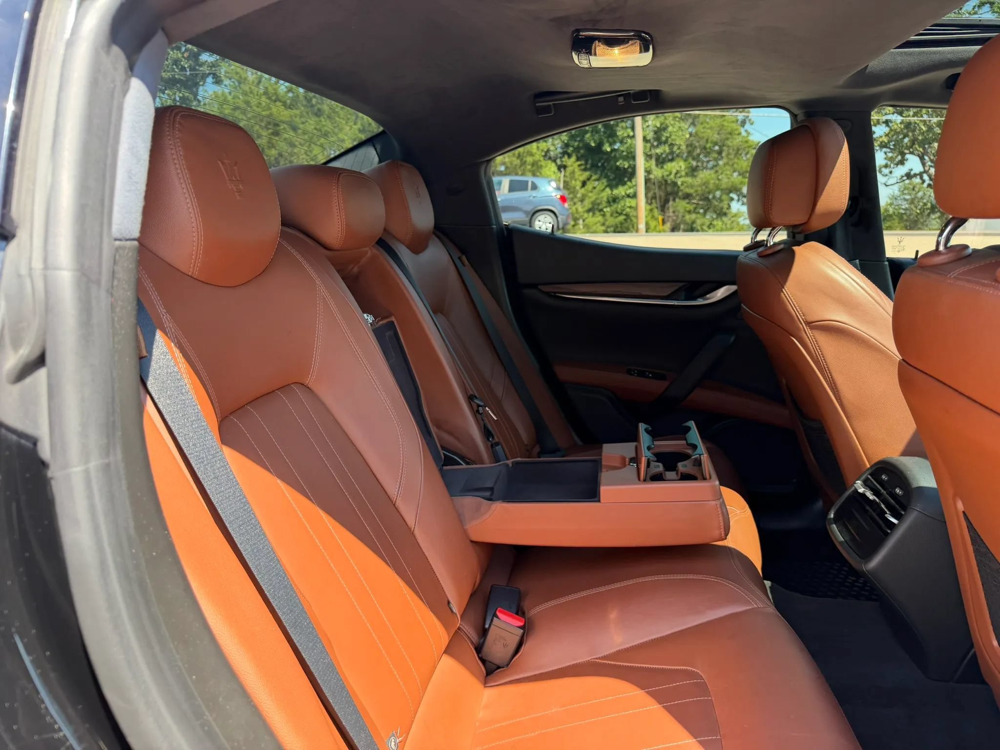Used 2016 Maserati Ghibli S RWD image 43